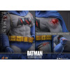 Hot Toys - BATMAN - Batman: Il ritorno del Cavaliere Oscuro (Versione danneggiata dalla battaglia) Comic Masterpiece 1/6
