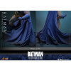 Hot Toys - BATMAN - Batman: Il ritorno del Cavaliere Oscuro (Versione danneggiata dalla battaglia) Comic Masterpiece 1/6