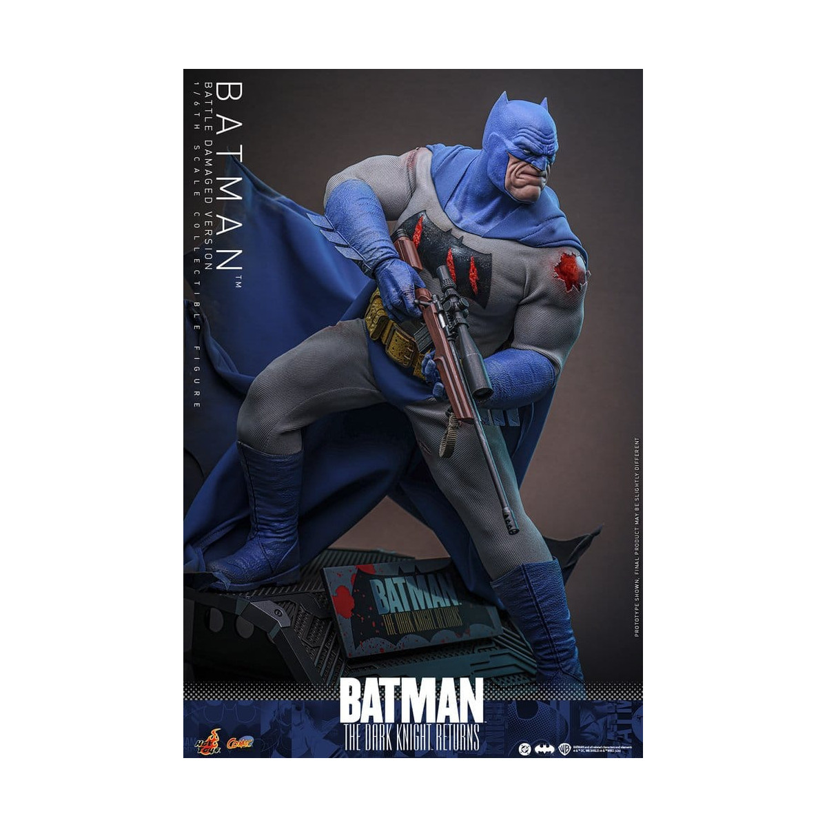 Hot Toys - BATMAN - Batman: Il ritorno del Cavaliere Oscuro (Versione danneggiata dalla battaglia) Comic Masterpiece 1/6