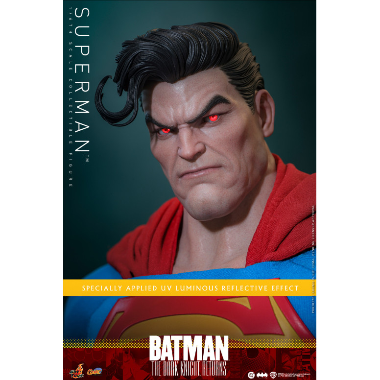 Hot Toys - Superman - Batman: Il Ritorno del Cavaliere Oscuro Comic Masterpiece 1/6