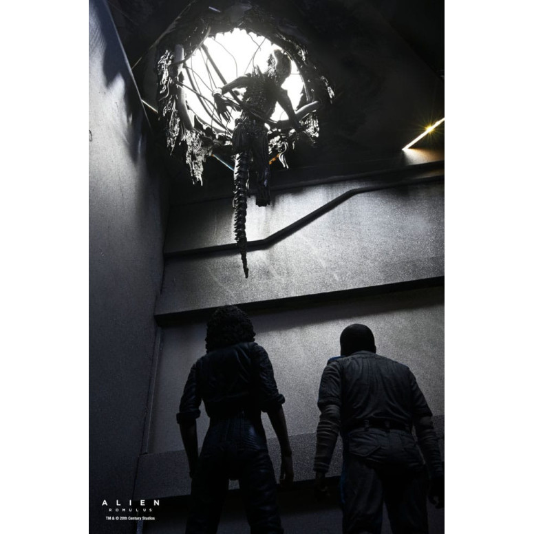 Neca - Alien: Romulus - Laboratorio Deluxe Sospeso Xenomorfo XX121