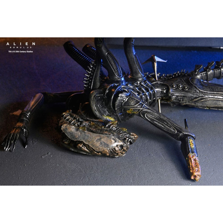 Neca - Alien: Romulus - Laboratorio Deluxe Sospeso Xenomorfo XX121