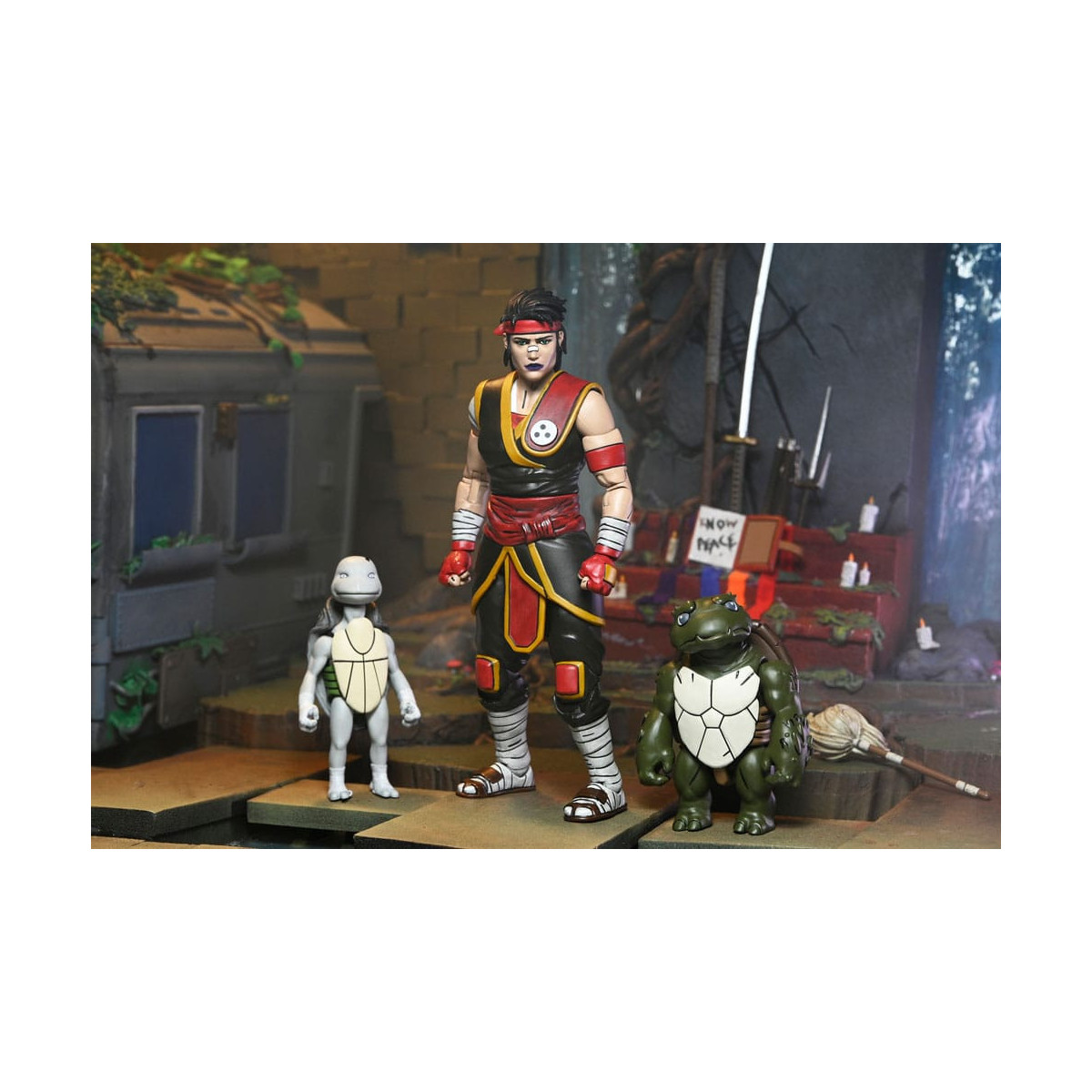 NECA - IDW Comics - Ultimate Casey Marie con Baby Odyn e Uno - The Last Ronin: Lost Years- TMNT