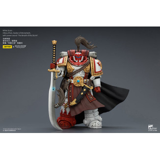 JoyToy Space Marines - Cicatrici Bianche - Gufo Khan, Cercatore di Espiazione, con la spada del potere "Il Soffio della Tempesta