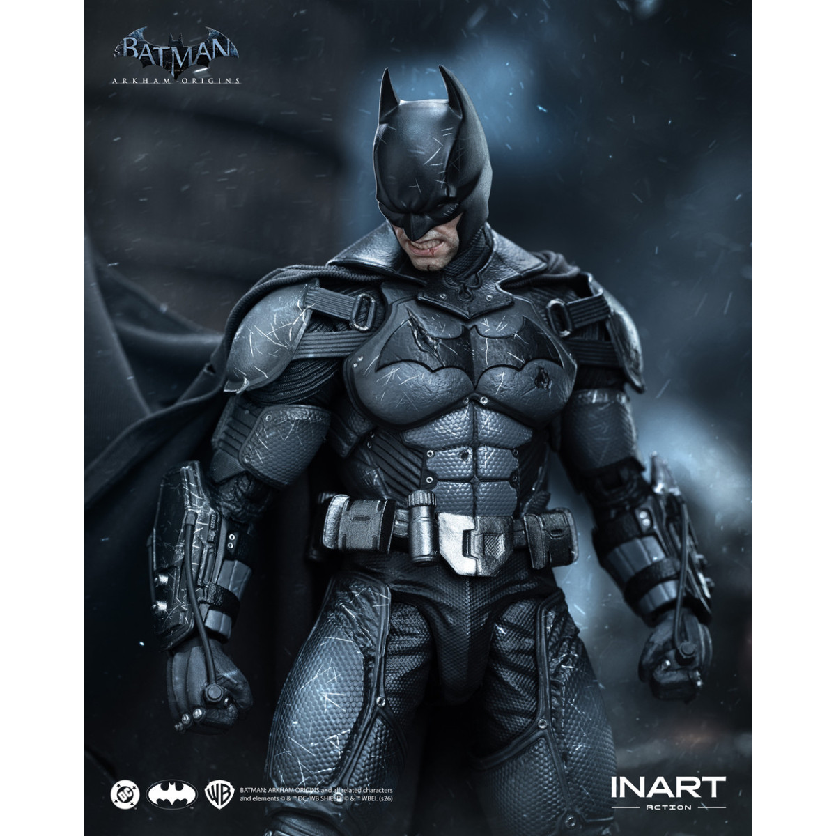 INART - Batman (versione danneggiata dalla battaglia) - Batman: Arkham Origins Figura in scala 1/12