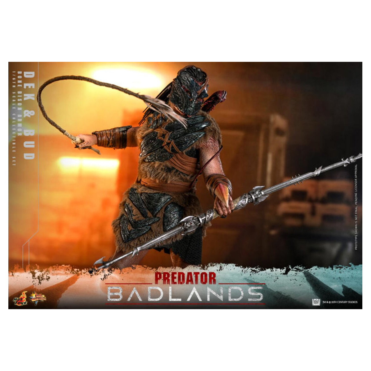 Hot Toys - Predator: Badlands - Dek (armatura Bone Bison) e Bud MMS 1/6