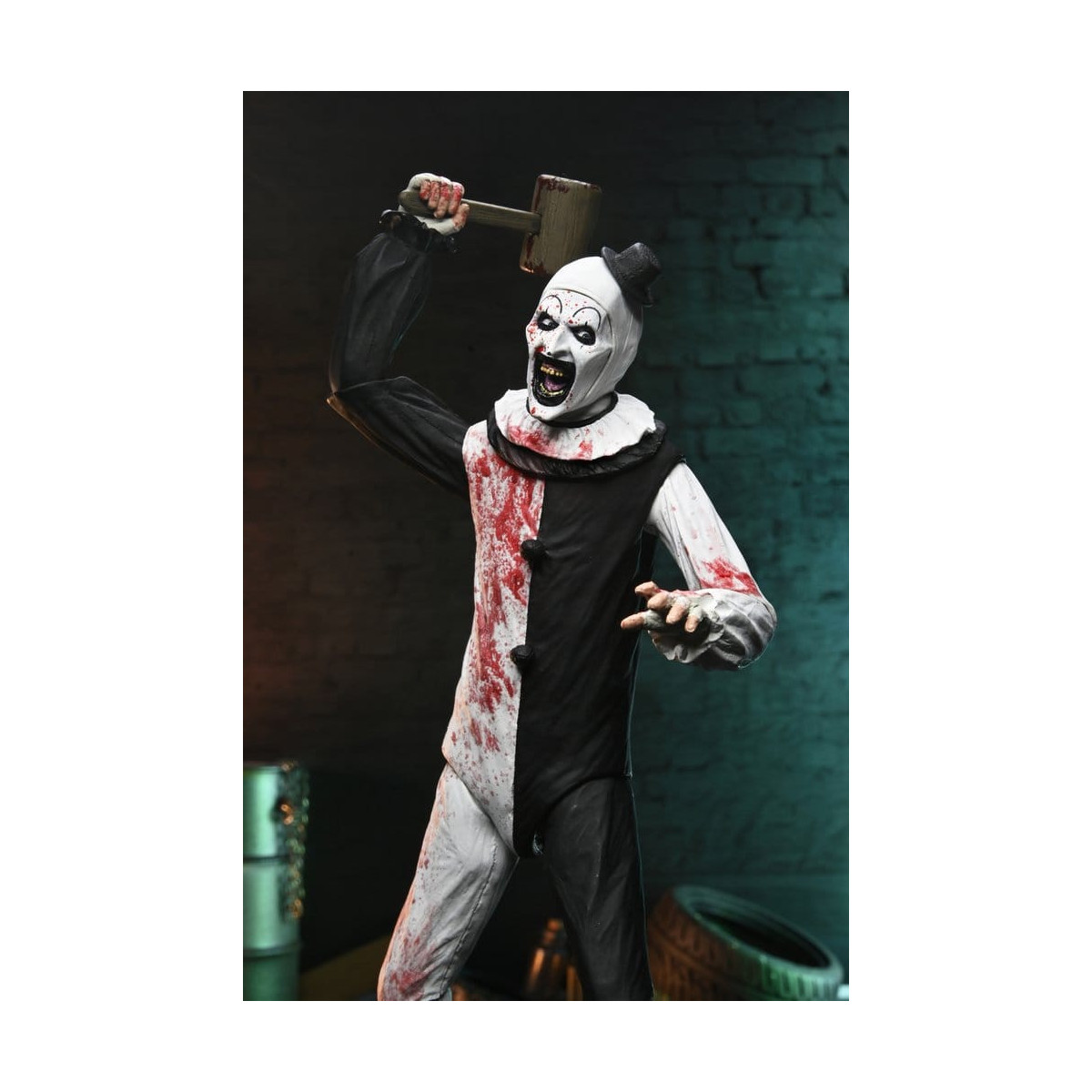 copia di Neca Terrifier 2 - Ultimate Art il clown e la piccola ragazza pallida
