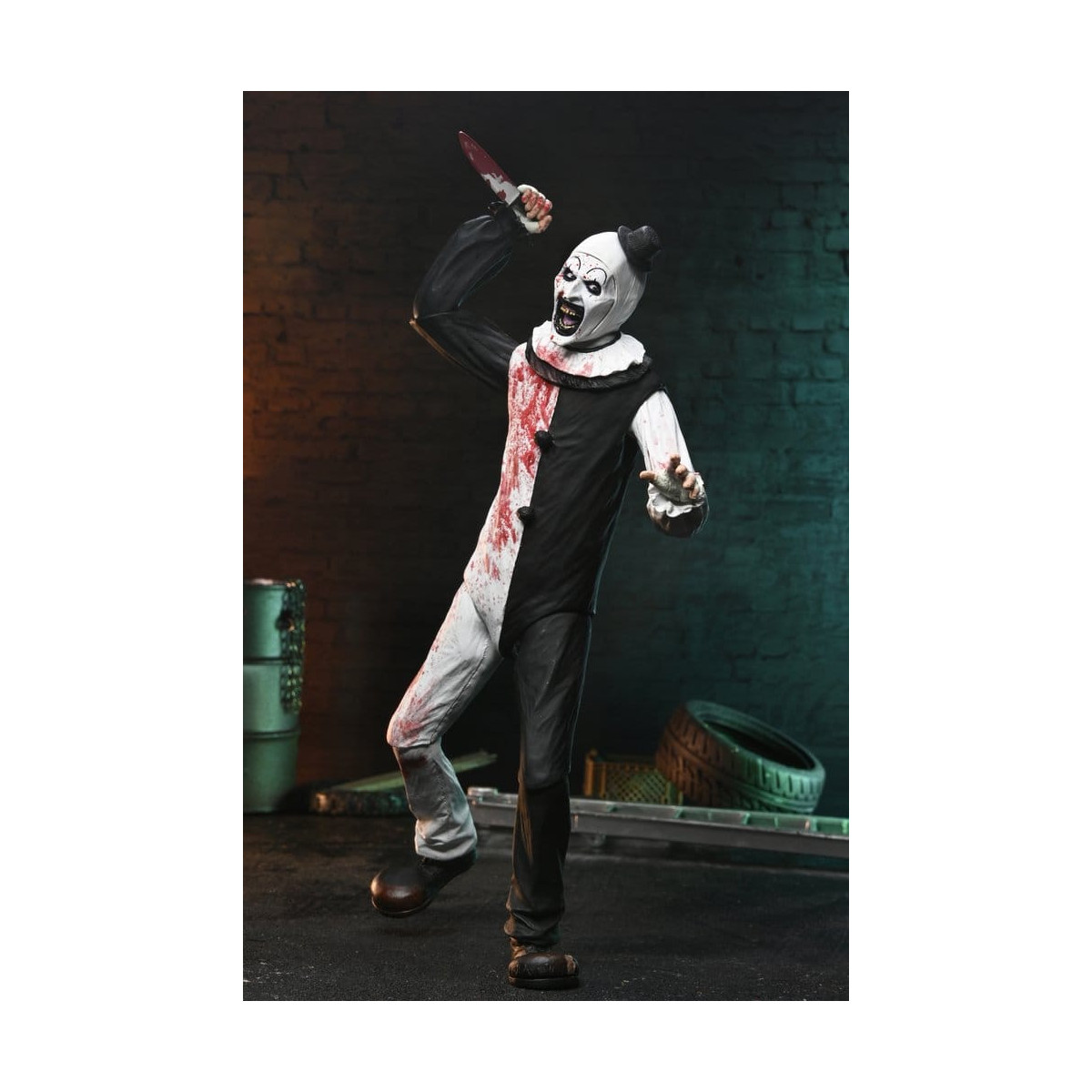 copia di Neca Terrifier 2 - Ultimate Art il clown e la piccola ragazza pallida
