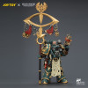 JoyToy - Sons of Horus - Maloghurst the Twisted, l'Equerry del Warmaster con Legion Standard e Banestrike Bolter 1/18