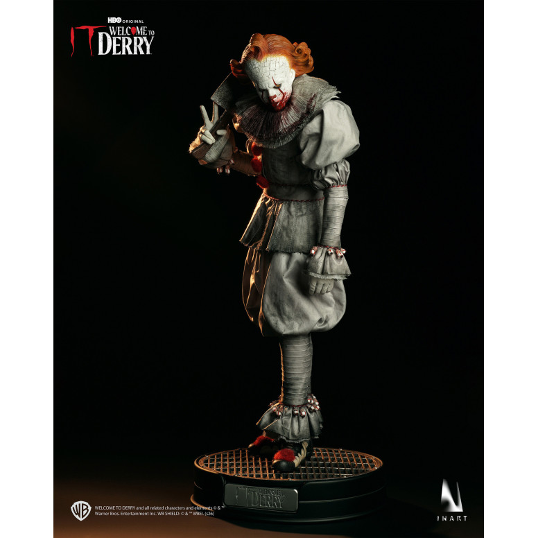 INART - Figurina da collezione Pennywise in scala 1/6 - IT: Benvenuti a Derry - Stagione 1