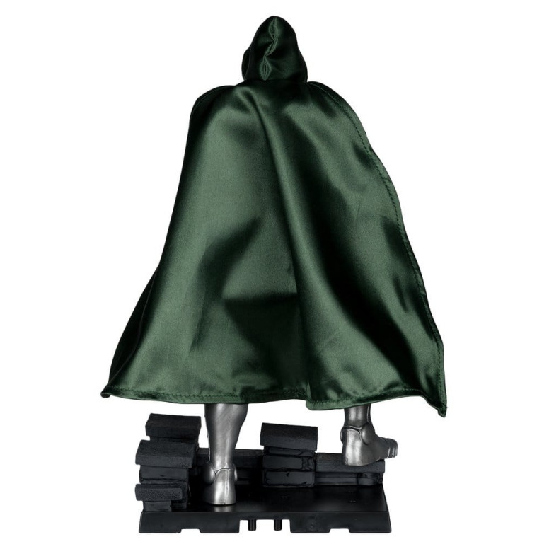 Mc Farlane Marvel - Doctor Doom e 1/6