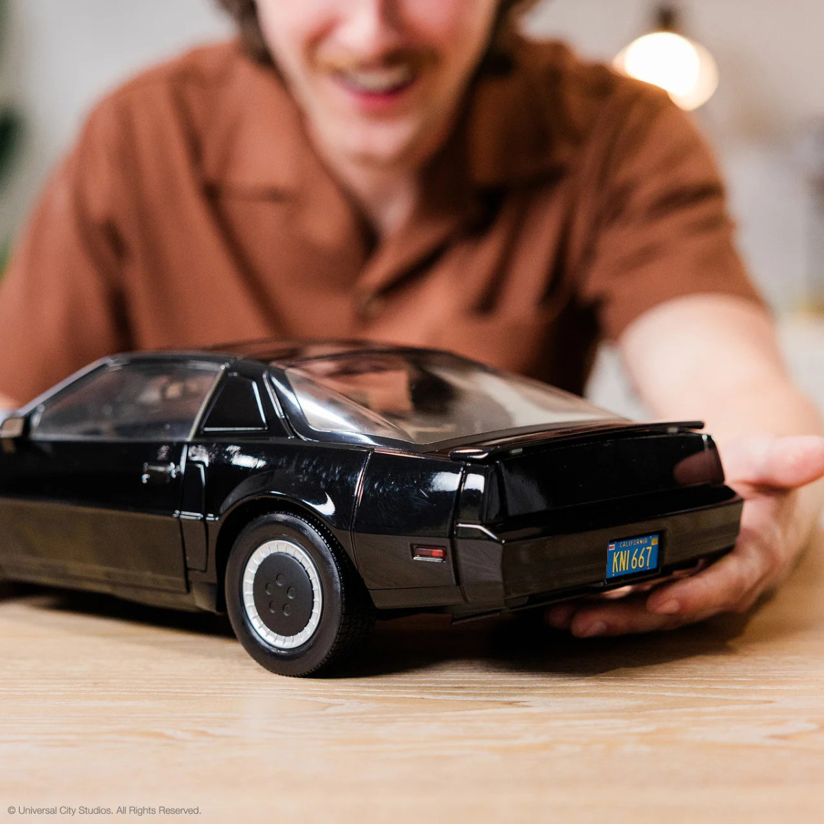 Takara Tomy - Knight Rider K2000 - Modello in metallo pressofuso K.I.T.T o in scala 1/10