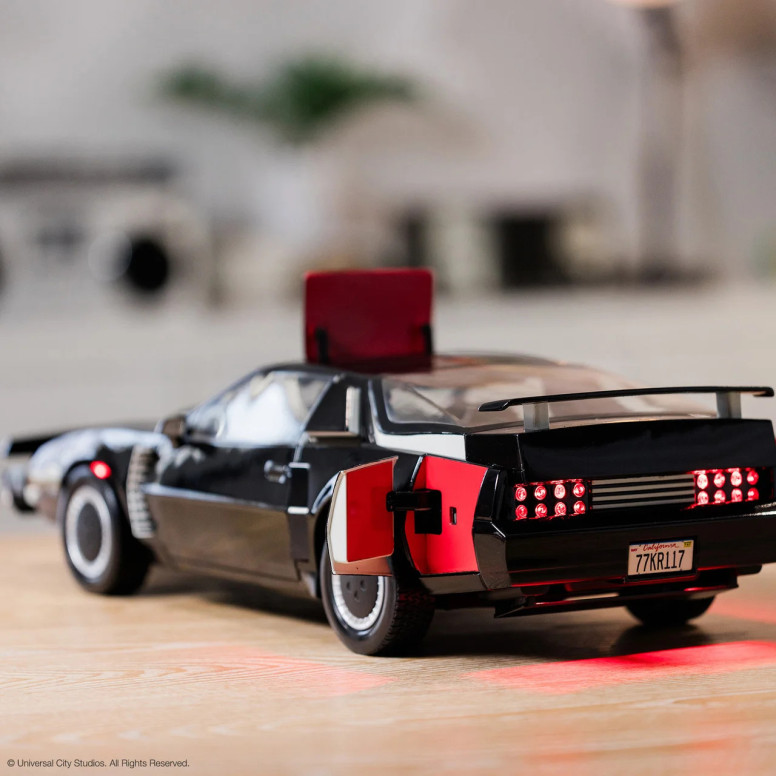Takara Tomy - Knight Rider K2000 - Modello in metallo pressofuso K.I.T.T o in scala 1/10