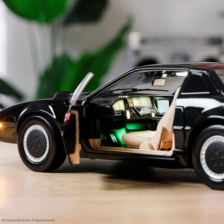 Takara Tomy - Knight Rider K2000 - Modello in metallo pressofuso K.I.T.T o in scala 1/10