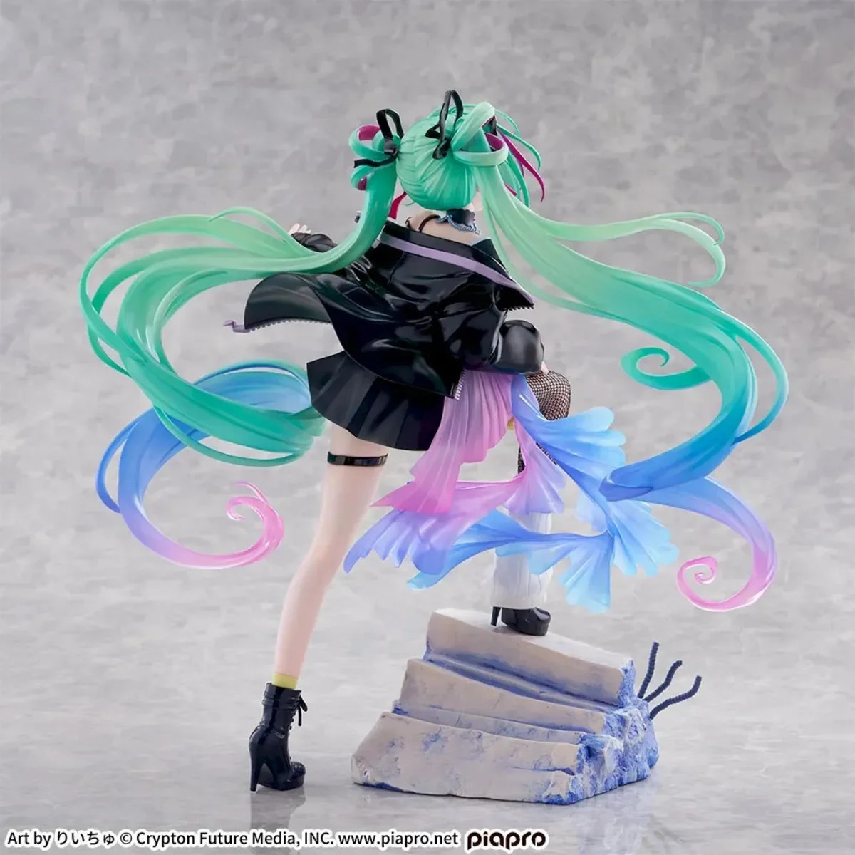 SEGA FIGURIZMA - Hatsune Miku Punk! - Character Vocal Series 01: Hatsune Miku
