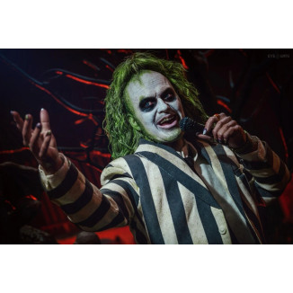 Hot Toys - Beetlejuice MMS 1/6 - Beetlejuice Beetlejuice Figurina