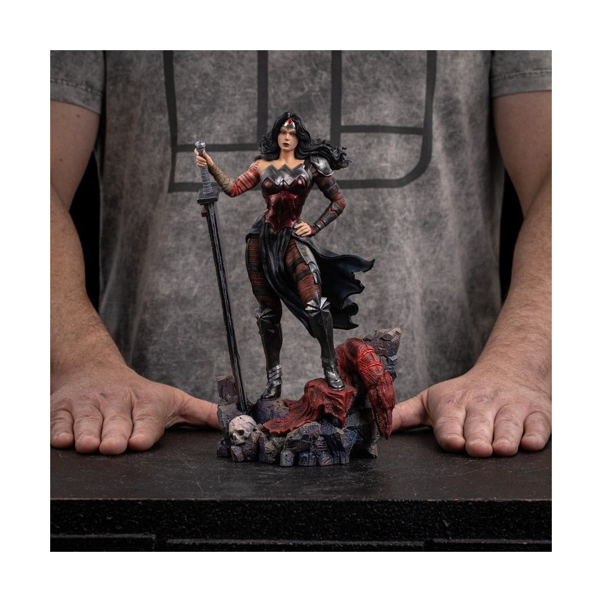 Iron Studios - DC Comics - Wonder Woman Absolute Art Scala 1/10