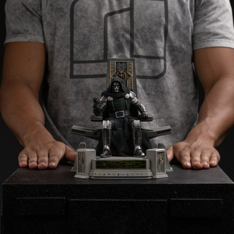 Iron Studios Marvel - Doctor Doom on Throne Art, scala 1/10 - Avengers: Doomsday