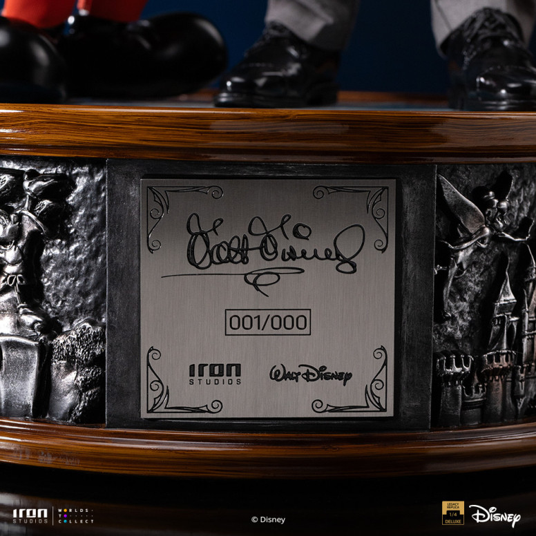 Iron Studios Disney Classics - Walt Disney & Topolino Mouse Legacy Replica 1/4