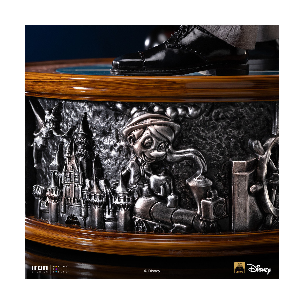 Iron Studios Disney Classics - Walt Disney & Topolino Mouse Legacy Replica 1/4