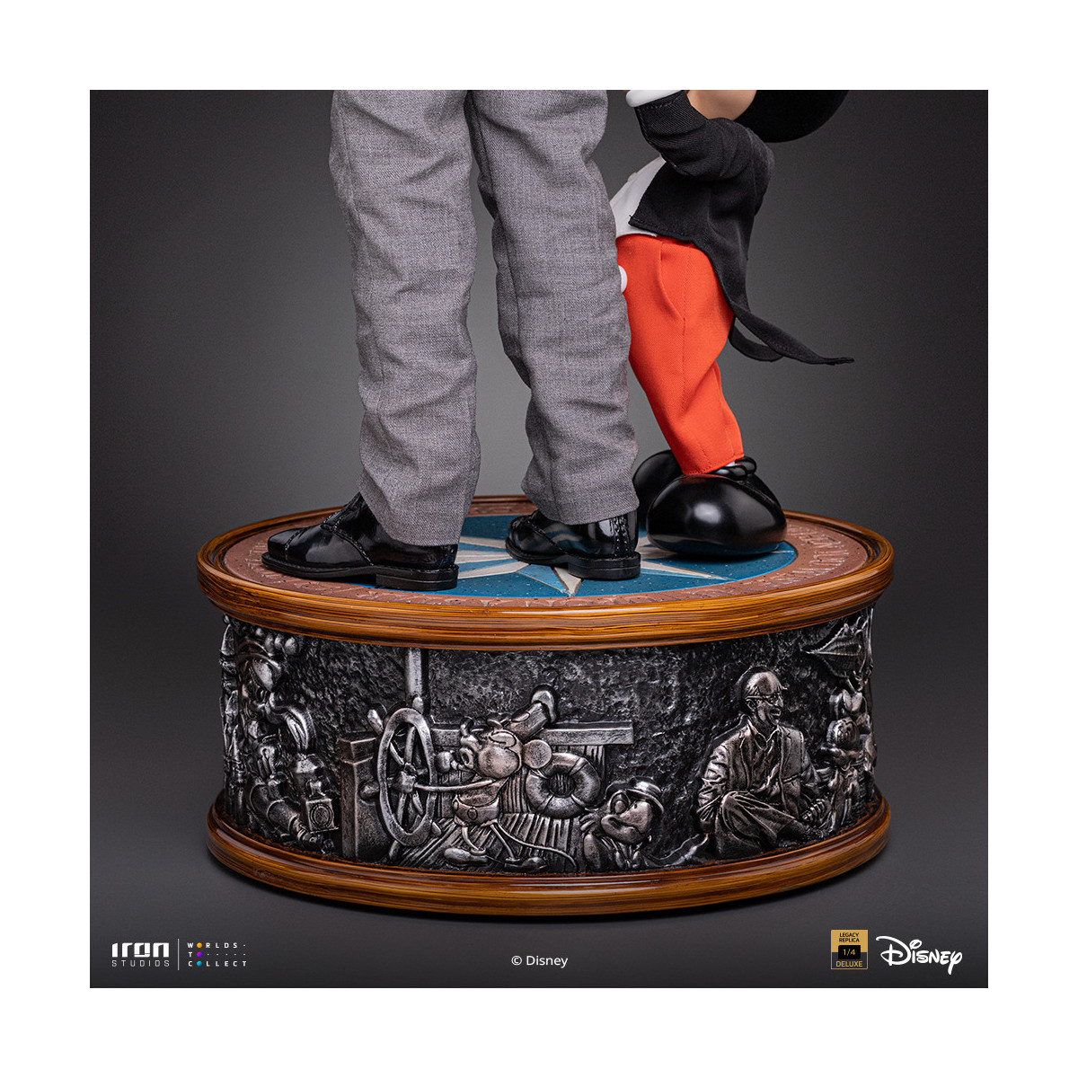 Iron Studios Disney Classics - Walt Disney & Topolino Mouse Legacy Replica 1/4
