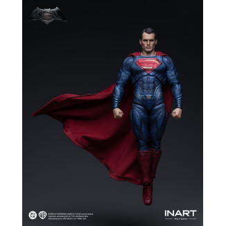 INART - Batman v Superman: Dawn of Justice - Action figure di Superman in scala 1/12