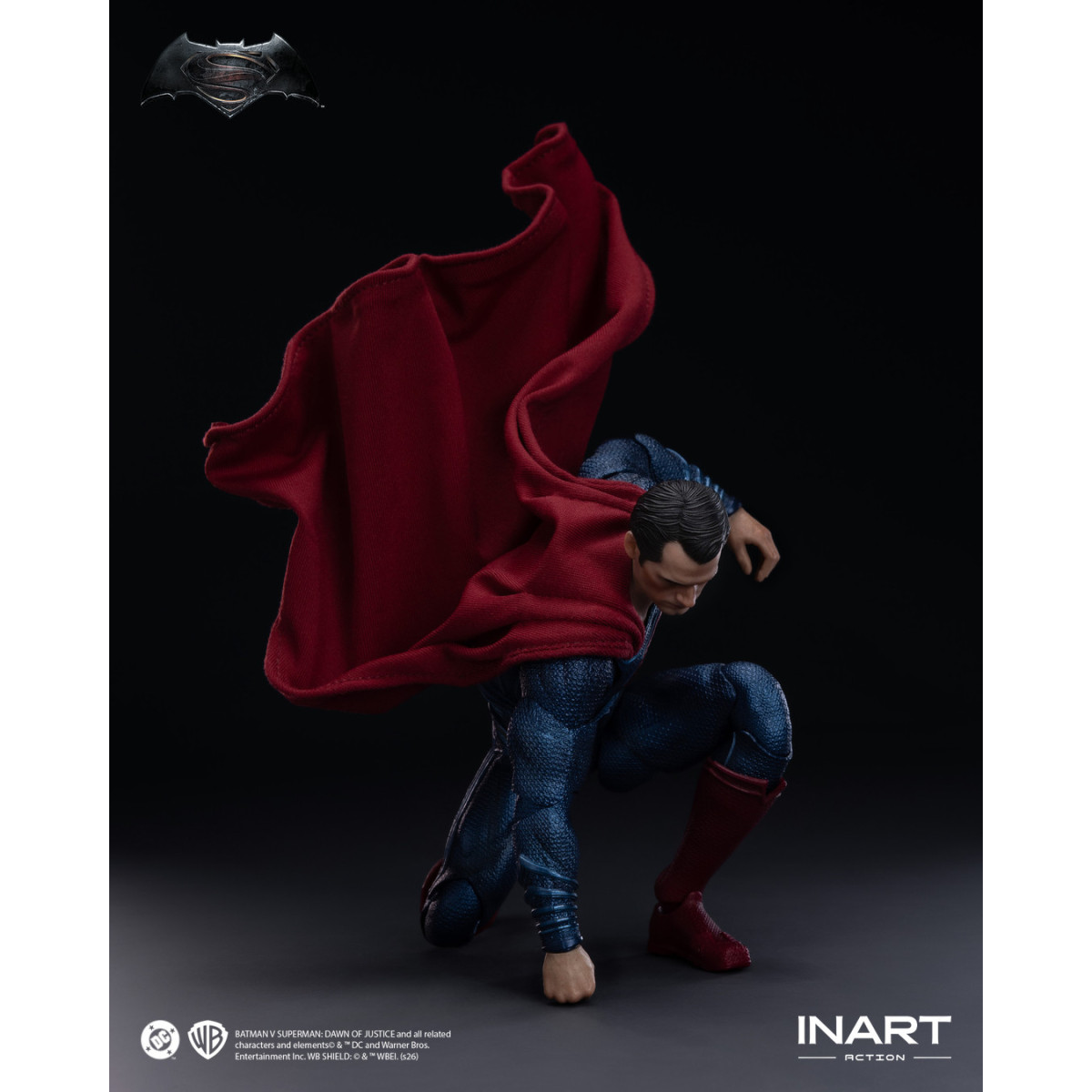 INART - Batman v Superman: Dawn of Justice - Action figure di Superman in scala 1/12