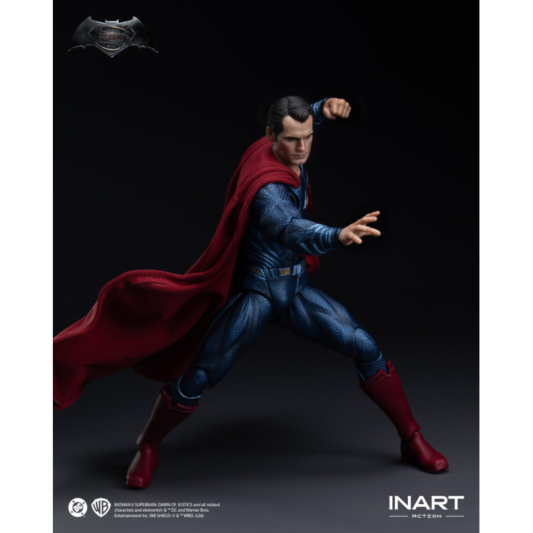 INART - Batman v Superman: Dawn of Justice - Action figure di Superman in scala 1/12