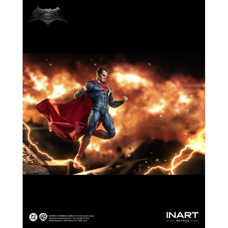 INART - Batman v Superman: Dawn of Justice - Action figure di Superman in scala 1/12
