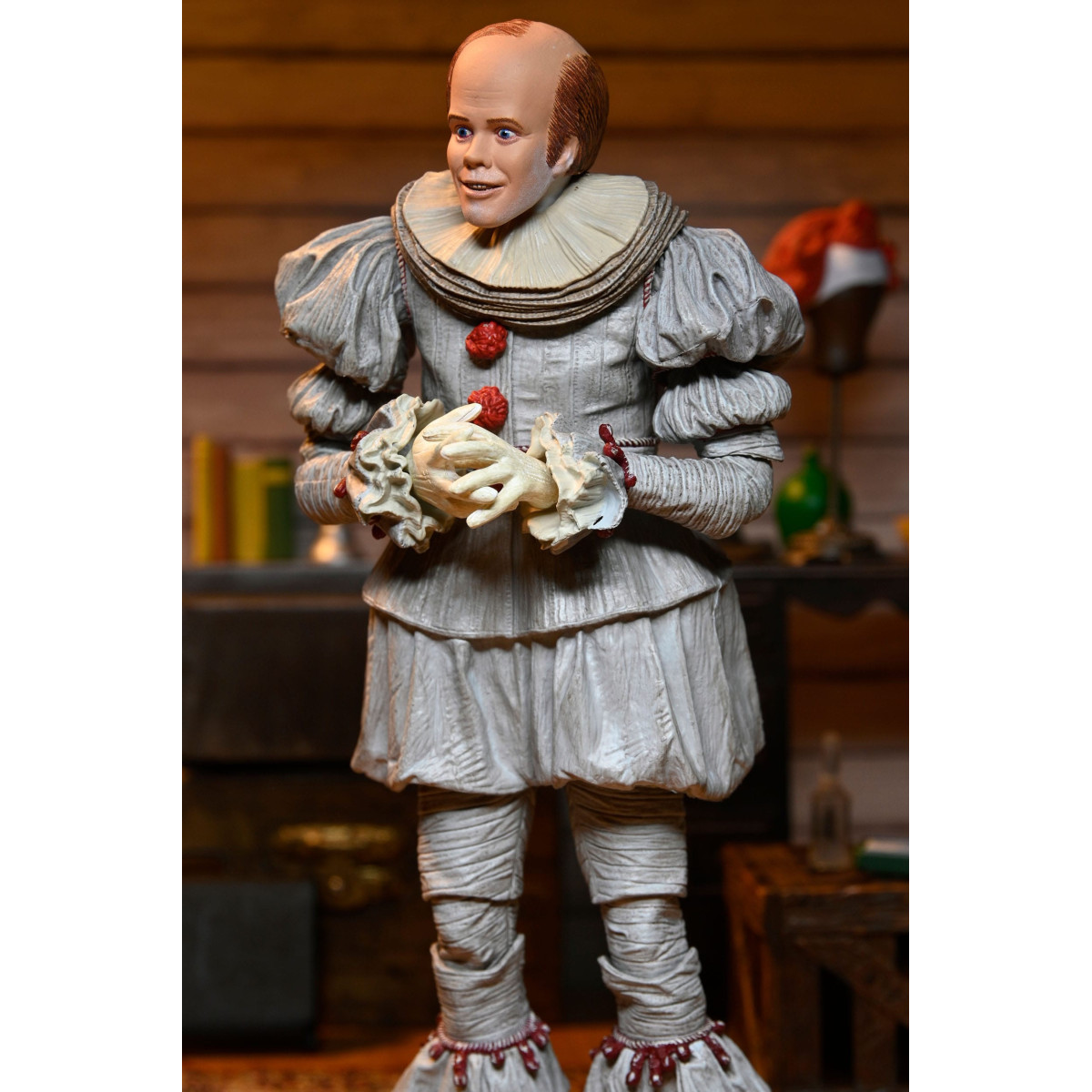 Neca IT - CA - Welcome To Derry: statuetta "Ultimate" di Bob Gray nei panni di Pennywise