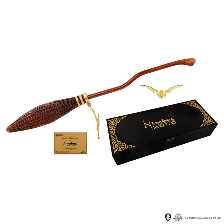 Cinereplicas Harry Potter - Replica in scala 1:1 della scopa magica Nimbus 2000 Junior