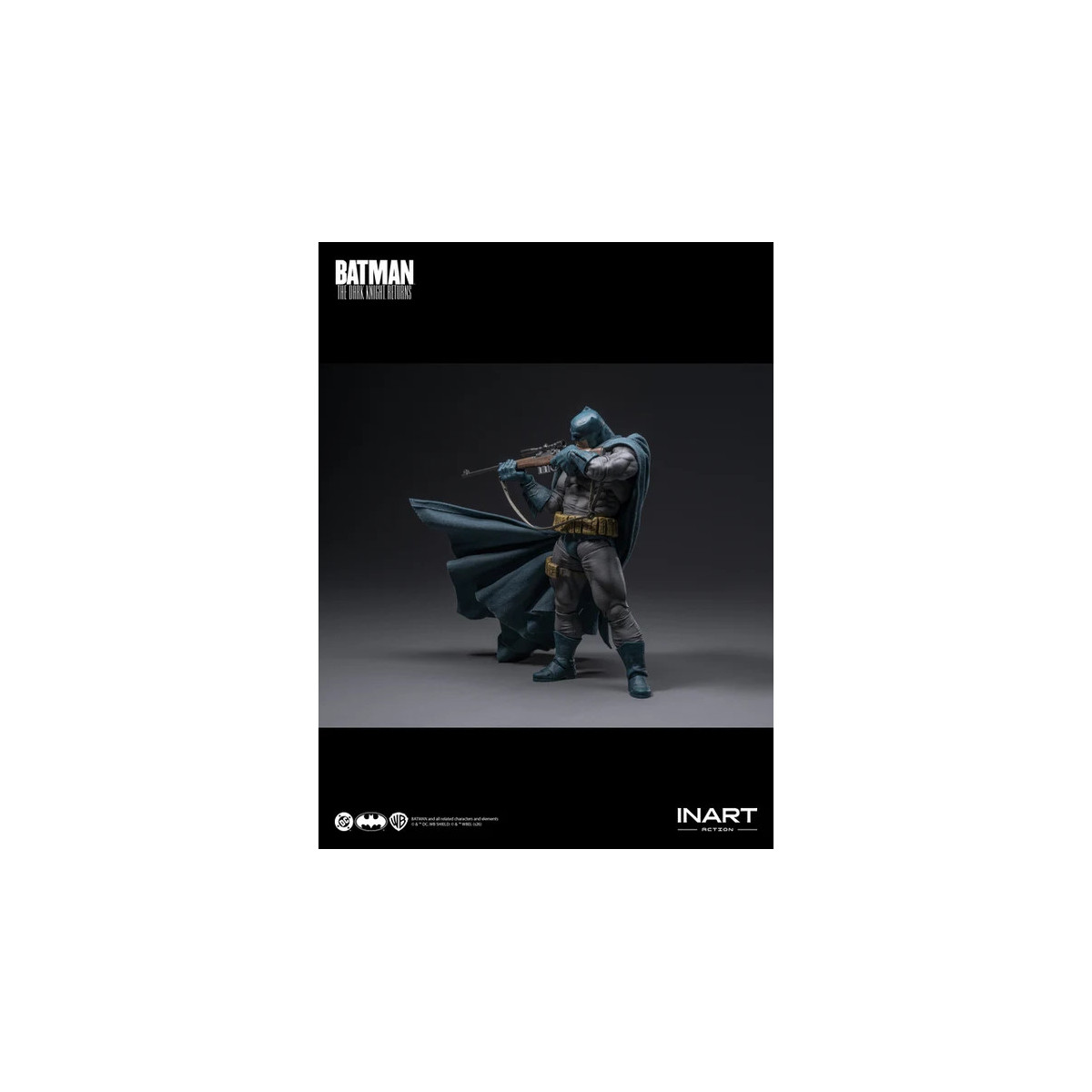 INART - Batman: Il ritorno del Cavaliere Oscuro - Batman (tuta blu) - Figura in scala 1/12