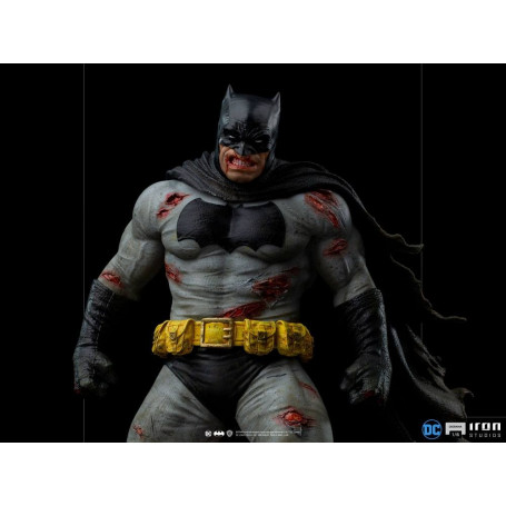 Studios di ferro - Batman: diorama del cavaliere oscuro 1/6