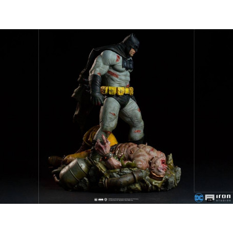 Studios di ferro - Batman: diorama del cavaliere oscuro 1/6
