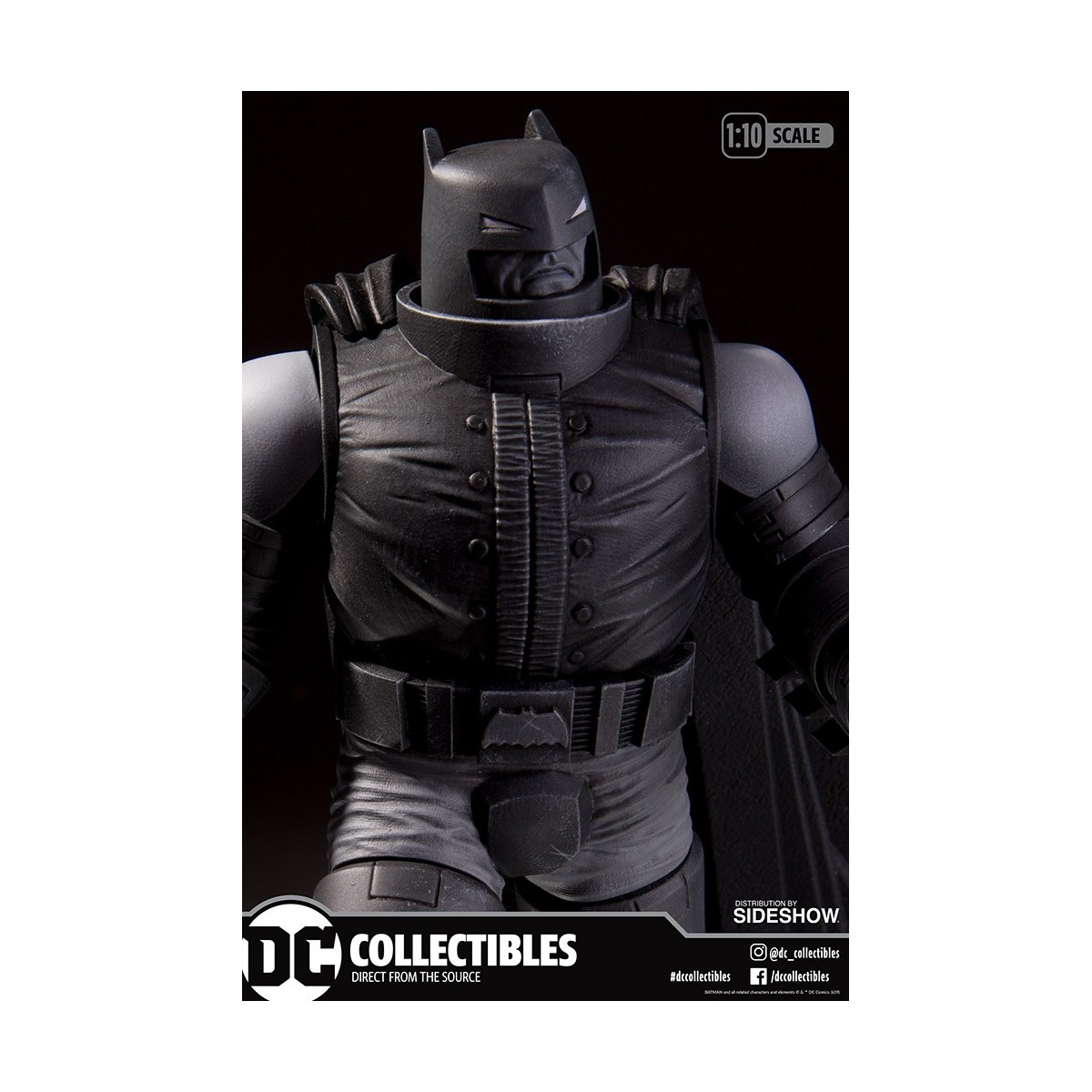 DC Direct Armored Batman in bianco e nero di Frank Miller