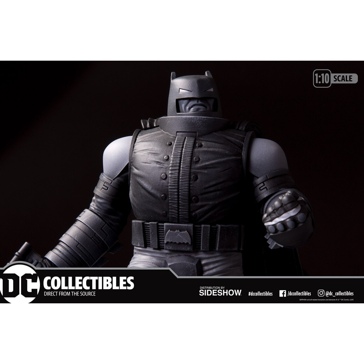 DC Direct Armored Batman in bianco e nero di Frank Miller