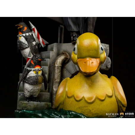Iron Studios DC Comics - BDS Art Scale 1/10 - The Penguin Batman Returns