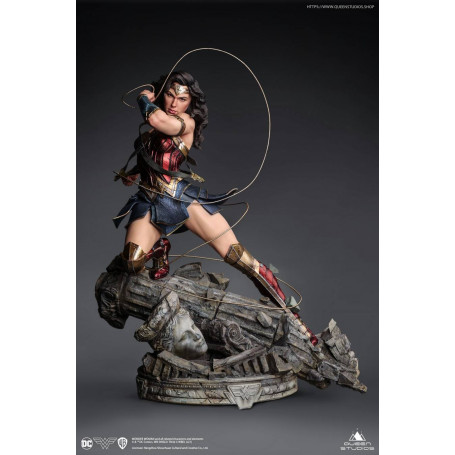 Queen Studios - 1/4 The Dark Knight Heat Ledger Joker versione standard.