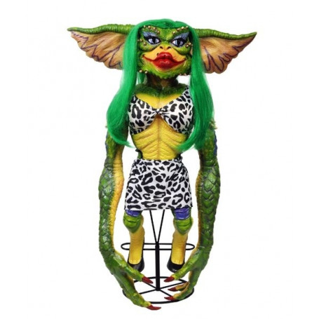  Vue détaillée 	 Gremlins 2: Greta the Female Gremlin Stunt Puppet Prop Replica