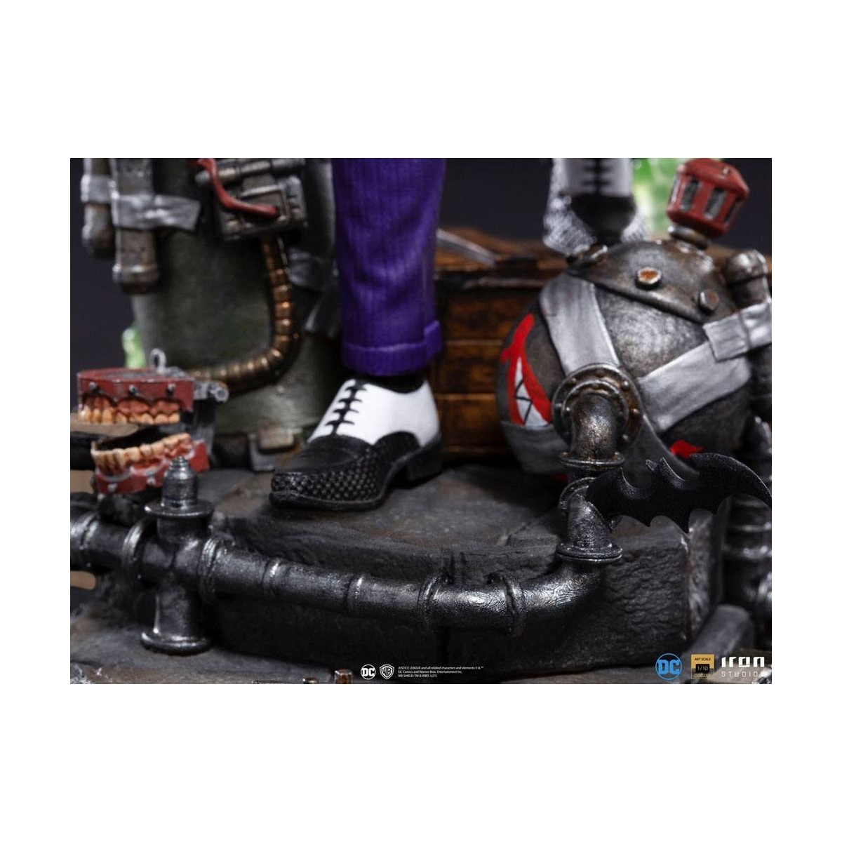 Iron Studios - The Joker - Deluxe Art Scale 1/10