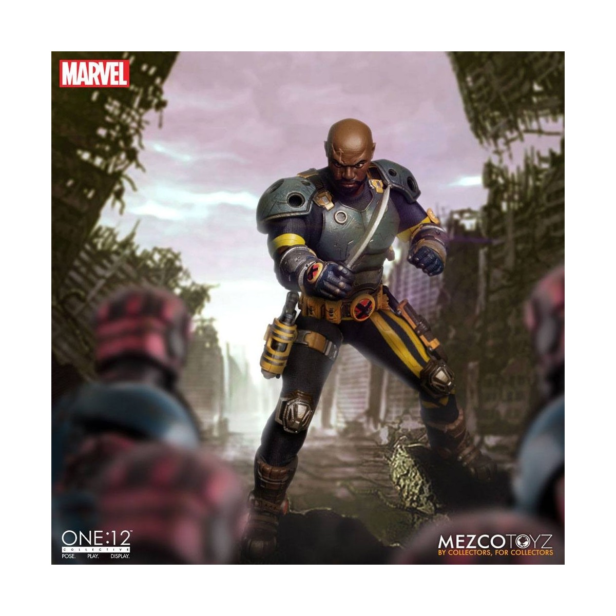 Mezco One 12 - Vescovo - X-Men