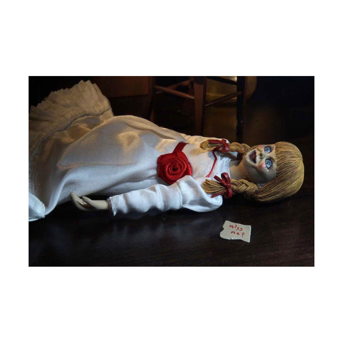 Neca - The Conjuring Universe - Annabelle in tessuto retrò