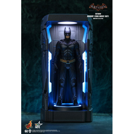 Hot toys - Batman Nolan (2008) Arkham Knight Armory Miniature da collezione