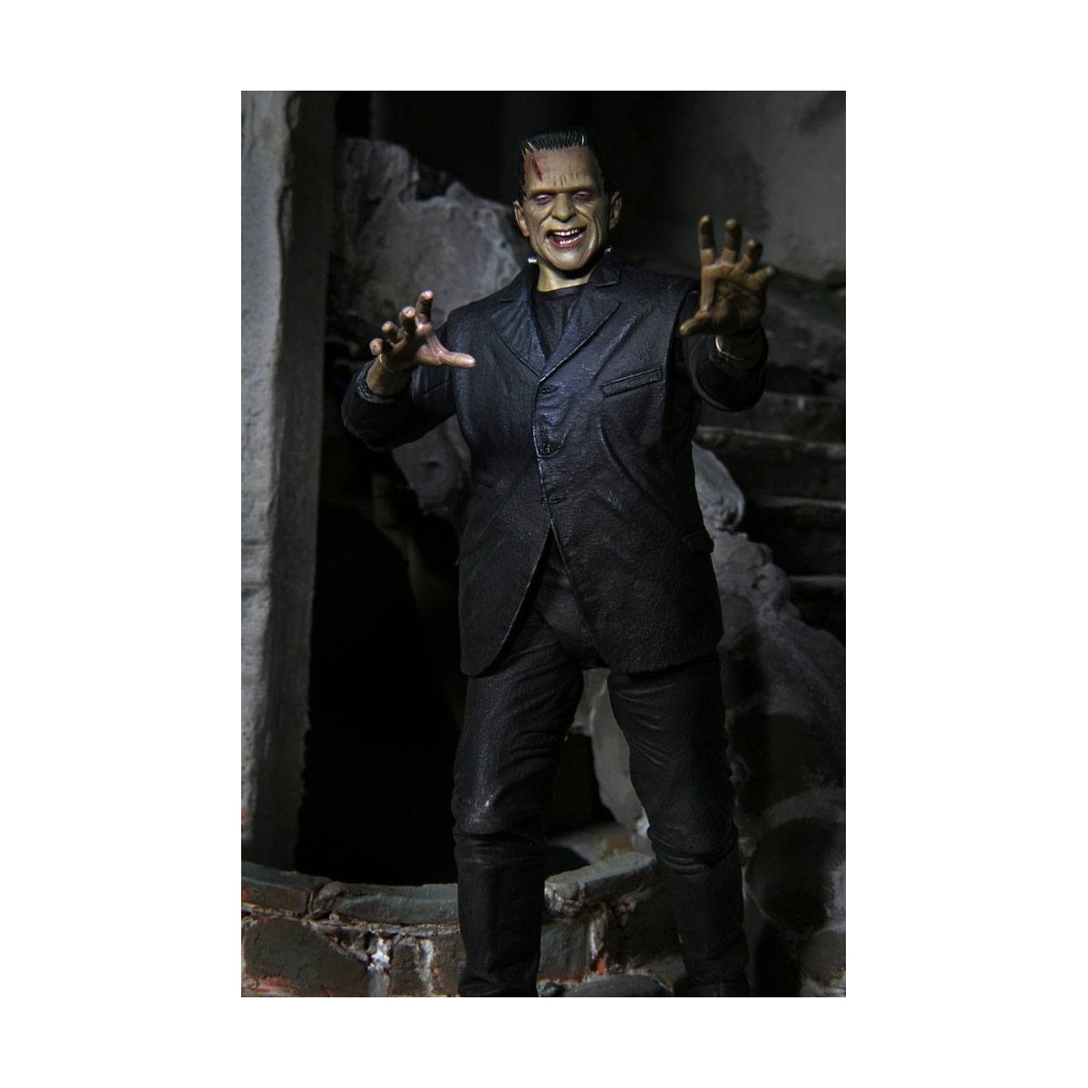 NECA - Ultimate Frankenstein's Monster versione a colori - Mostri universali