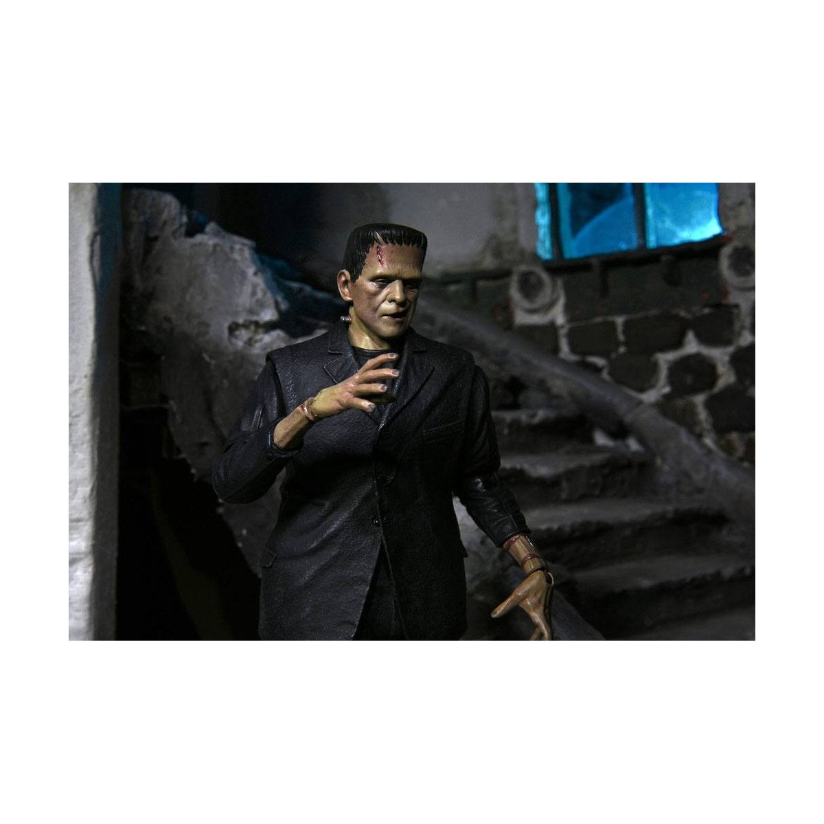 NECA - Ultimate Frankenstein's Monster versione a colori - Mostri universali