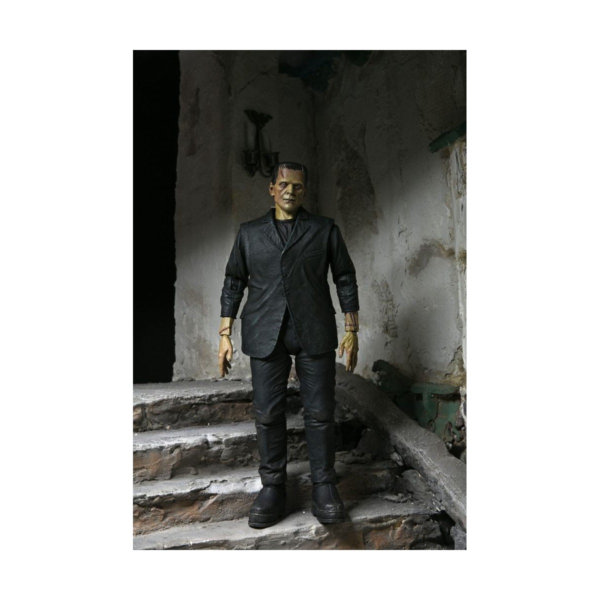 NECA - Ultimate Frankenstein's Monster versione a colori - Mostri universali