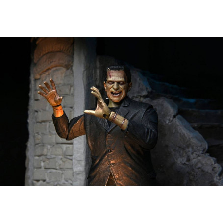 NECA - Ultimate Frankenstein's Monster versione a colori - Mostri universali