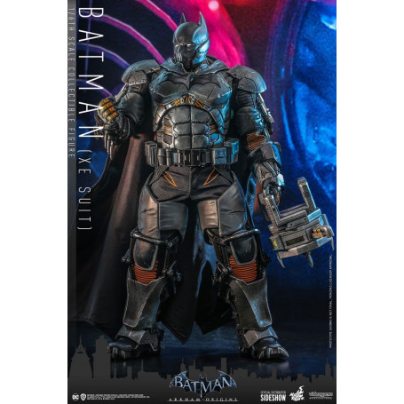 Hot Toys Batman: Arkham Origins - Batman (XE Suit) Movie Masterpiece 1/6