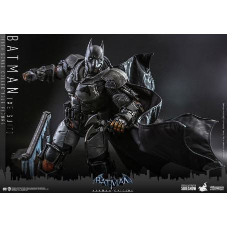 Hot Toys Batman: Arkham Origins - Batman (XE Suit) Movie Masterpiece 1/6