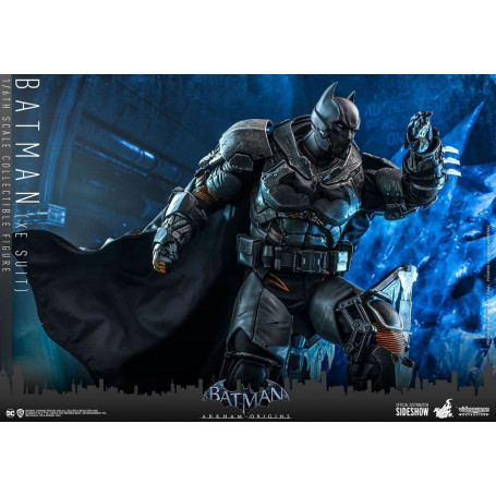 Hot Toys Batman: Arkham Origins - Batman (XE Suit) Movie Masterpiece 1/6